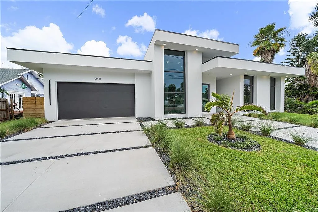 Modern luxury pool home