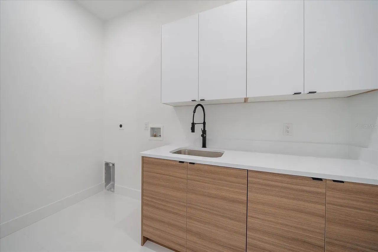 Sarasota residence — photo 3