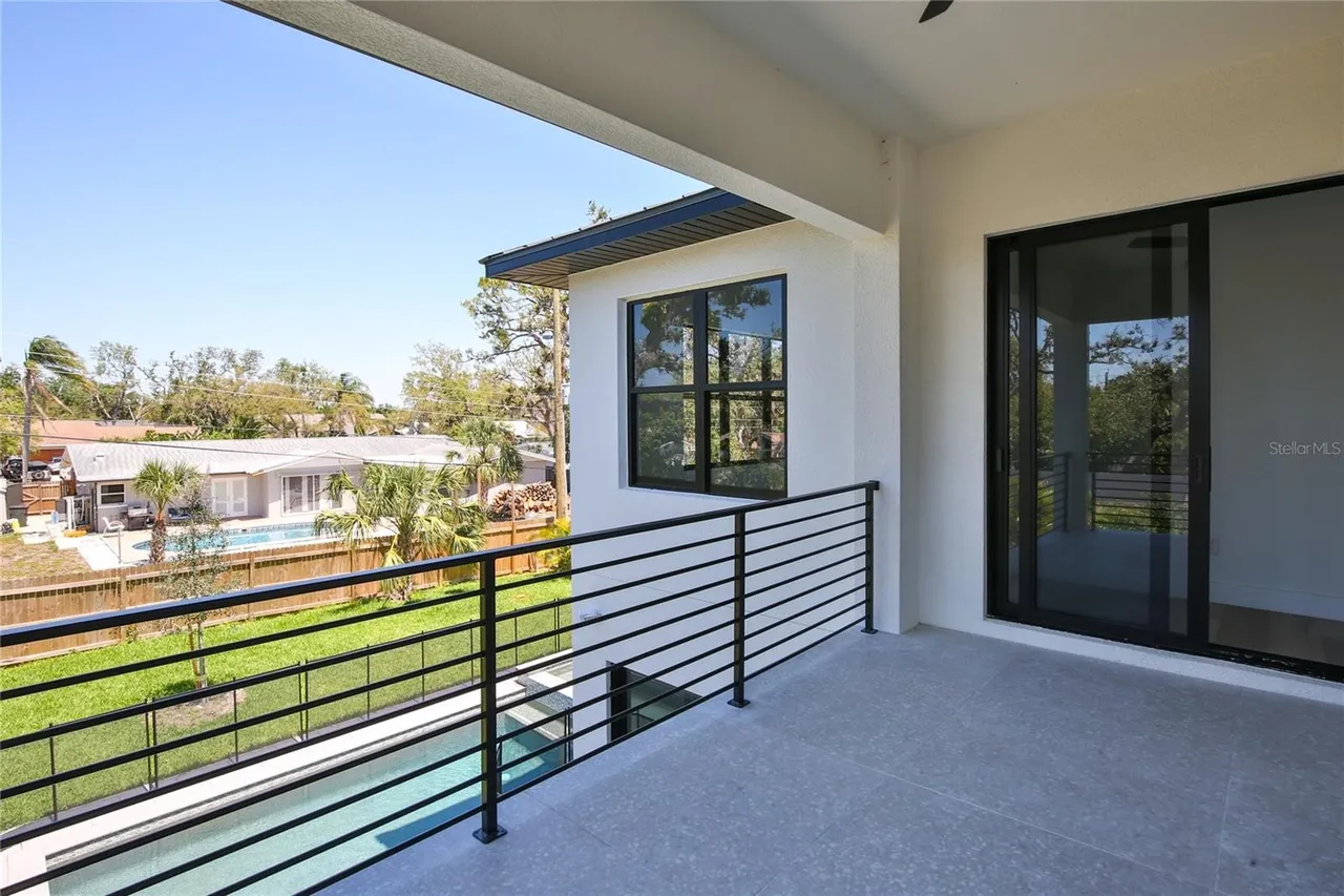 Sarasota residence — photo 3